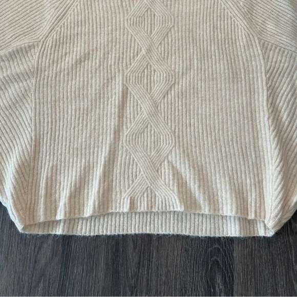 NWT Lilly Pulitzer Relaxed Fit Arienza Sweater Batwing Sleeves Cream Color Sz M - Picture 10 of 16